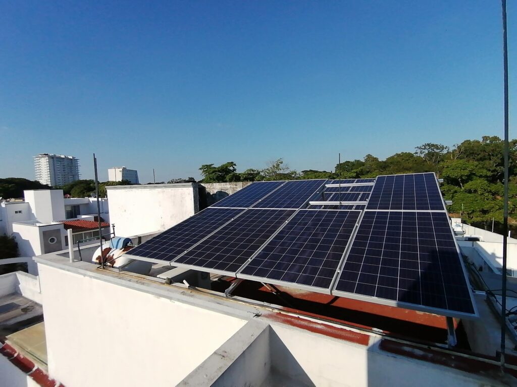 Sistema de paneles solares en Villahermosa